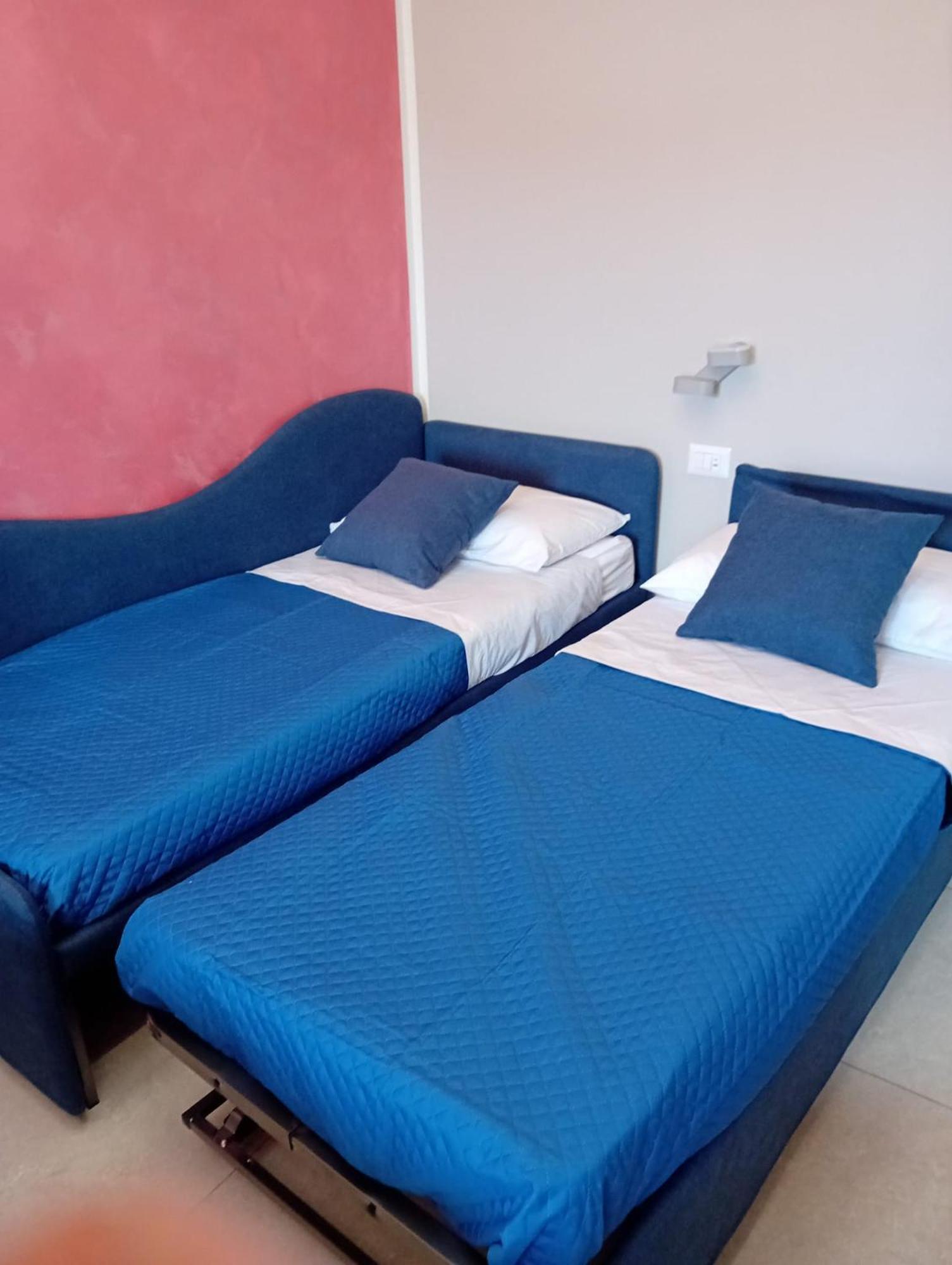 B&B Piccololucio2 نابولي المظهر الخارجي الصورة